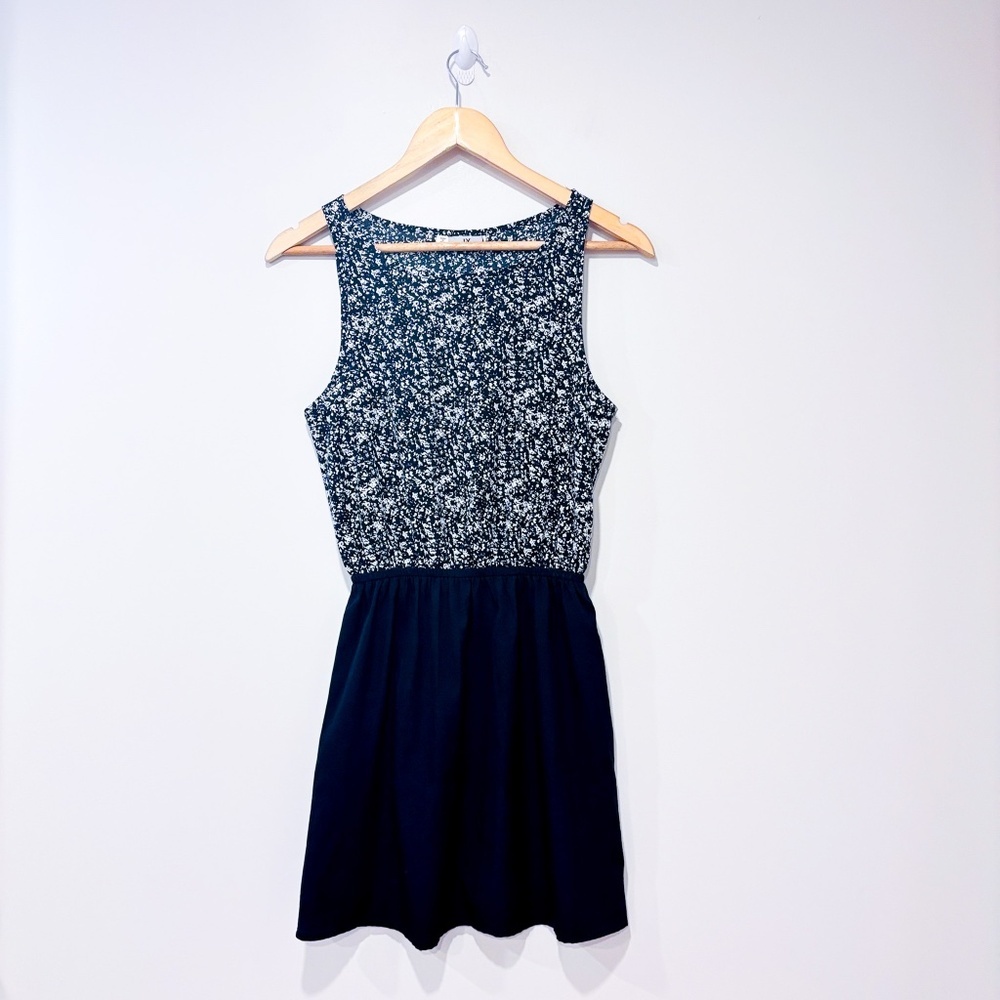 JDY‎ JAQUELINE DE YOUNG Black & white dress